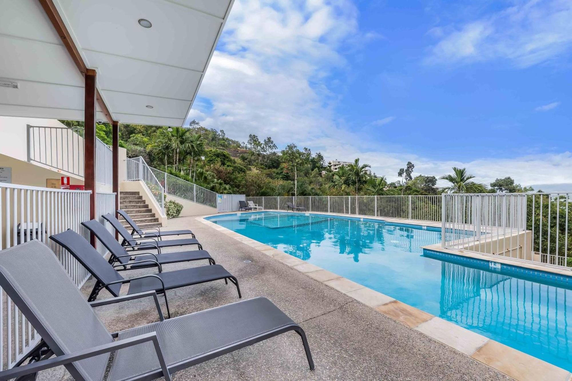 Airlie Summit Apartments Airlie Beach Buitenkant foto